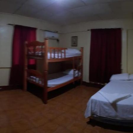 Tropical Dreams Hostel South End Dış mekan fotoğraf